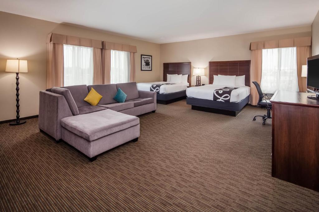 La Quinta by Wyndham Inglewood photo 2