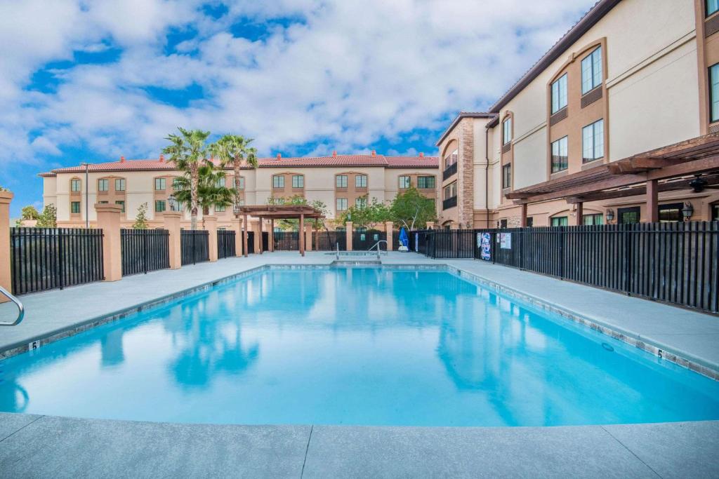 La Quinta by Wyndham Las Vegas Airport South photo 2