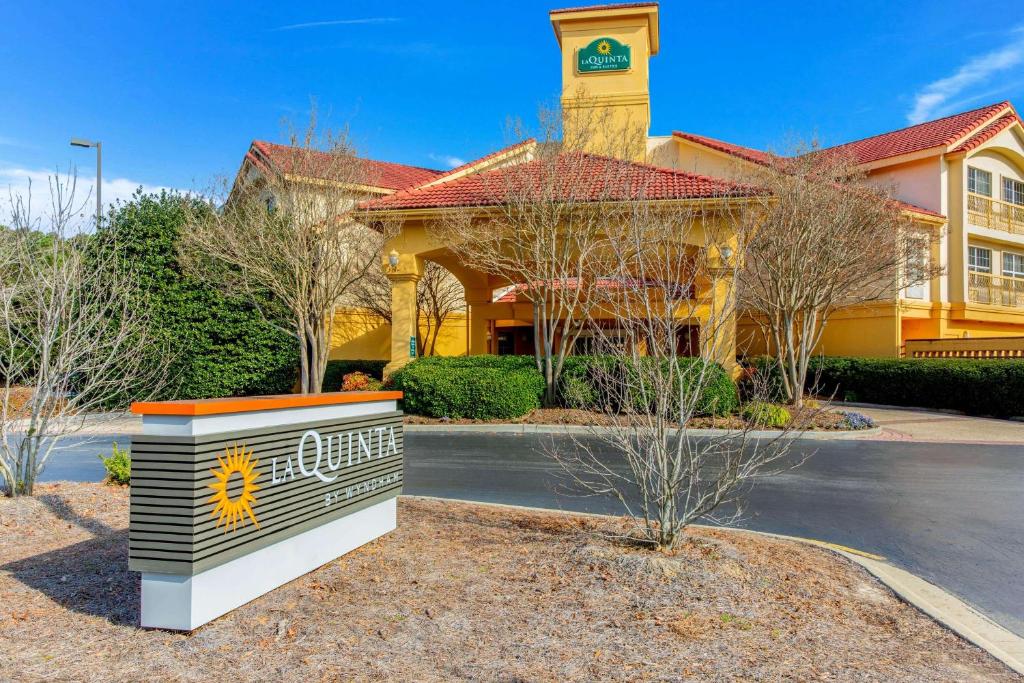 La Quinta by Wyndham Raleigh Durham Intl AP, photo 1