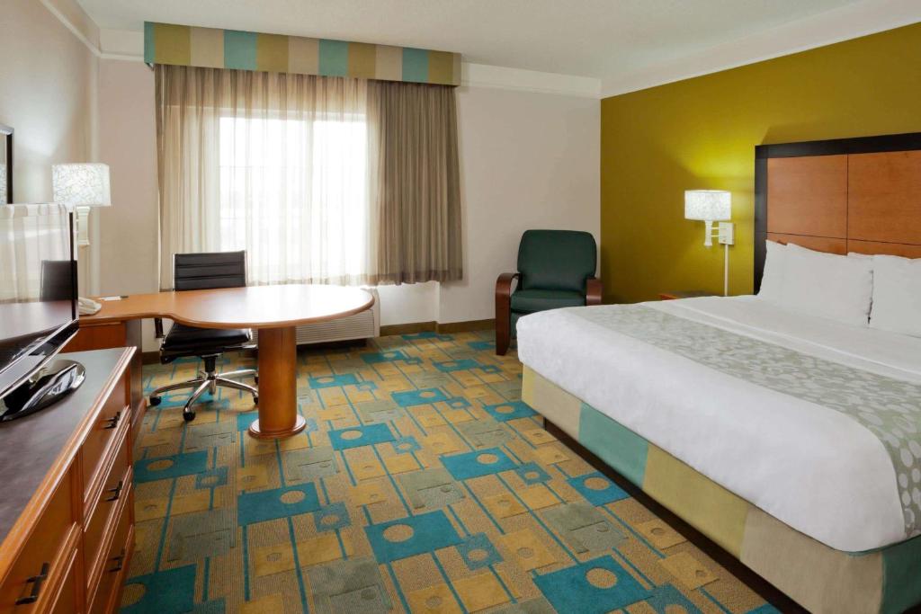La Quinta by Wyndham Salt Lake City Airport photo 2