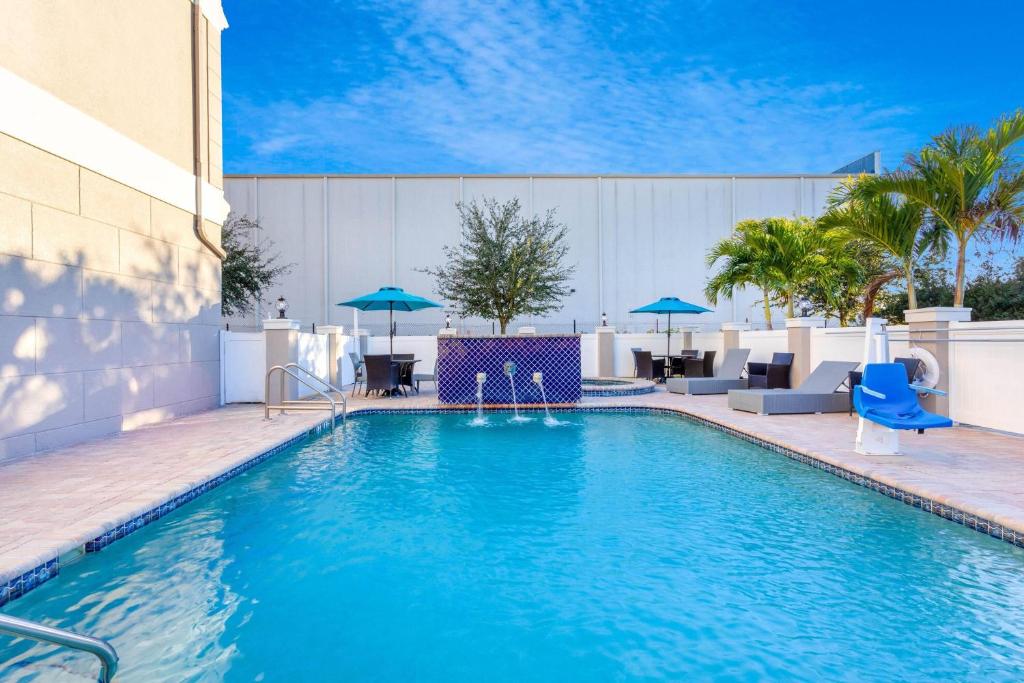 La Quinta by Wyndham Tampa Central photo 4