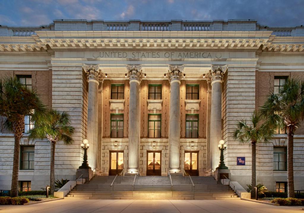 Le Meridien Tampa, The Courthouse photo 2