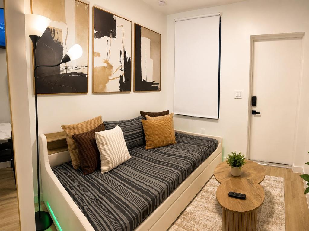 Luxe Ventures Miami Boutique photo 2