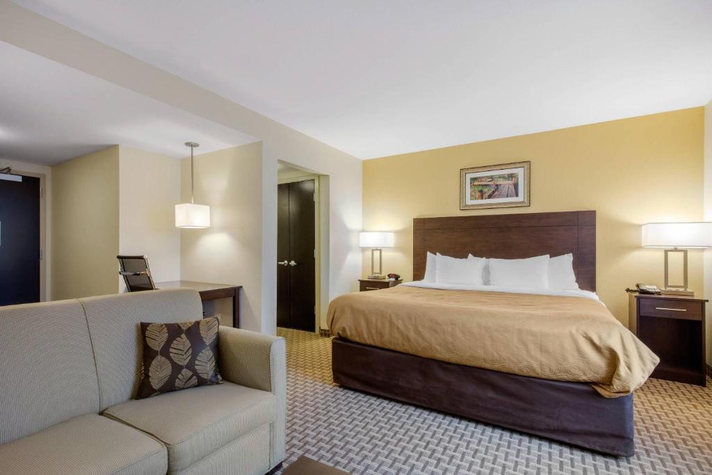MainStay Suites St Louis Airport photo 3