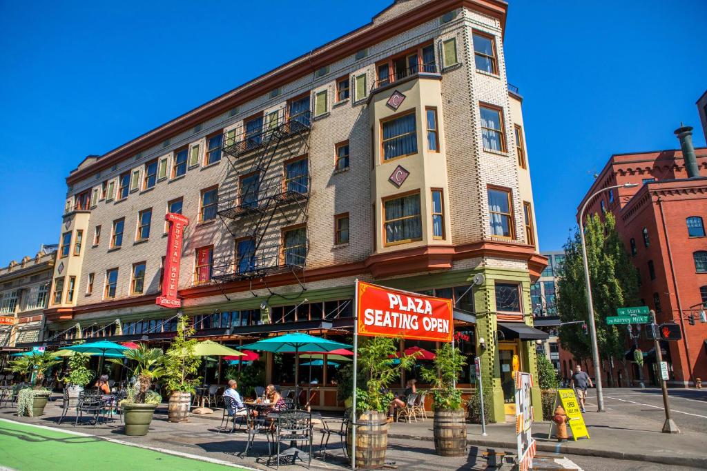 McMenamins Crystal Hotel, photo 1