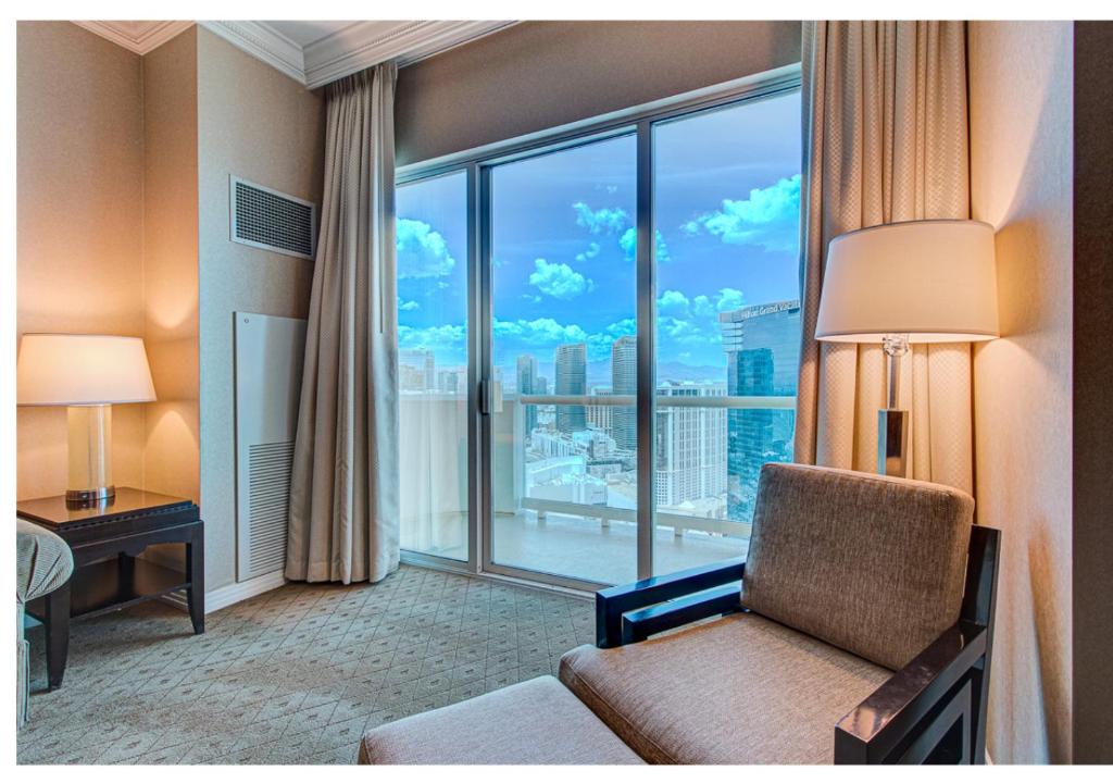 MGM Signature Top Floor 1 BR 2 BA Penthouse with Balcony, Strip and Sphere Views photo 2