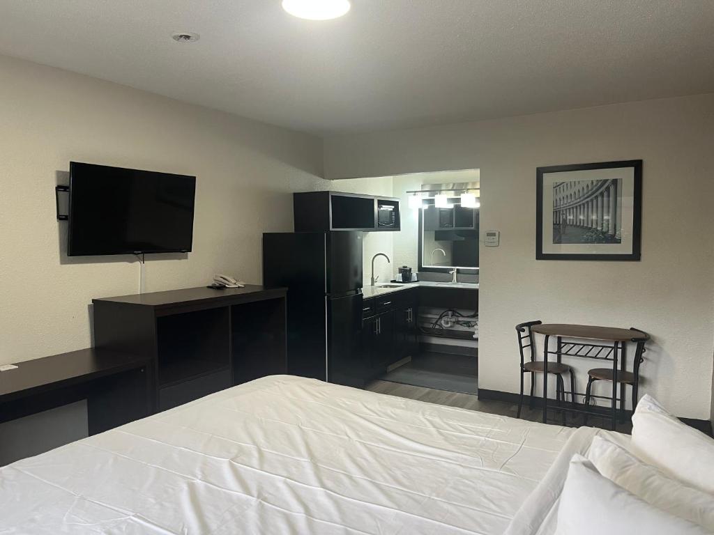 Motel 6 Charlotte, NC – Airport South photo 4