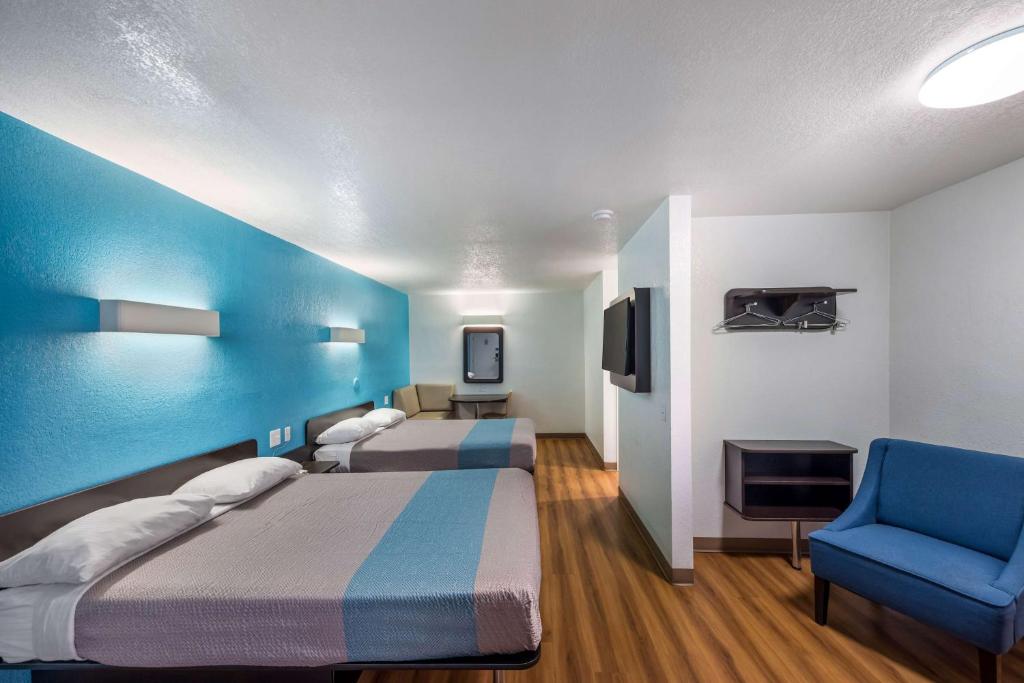 Motel 6-Irving, TX - Irving DFW Airport East photo 2