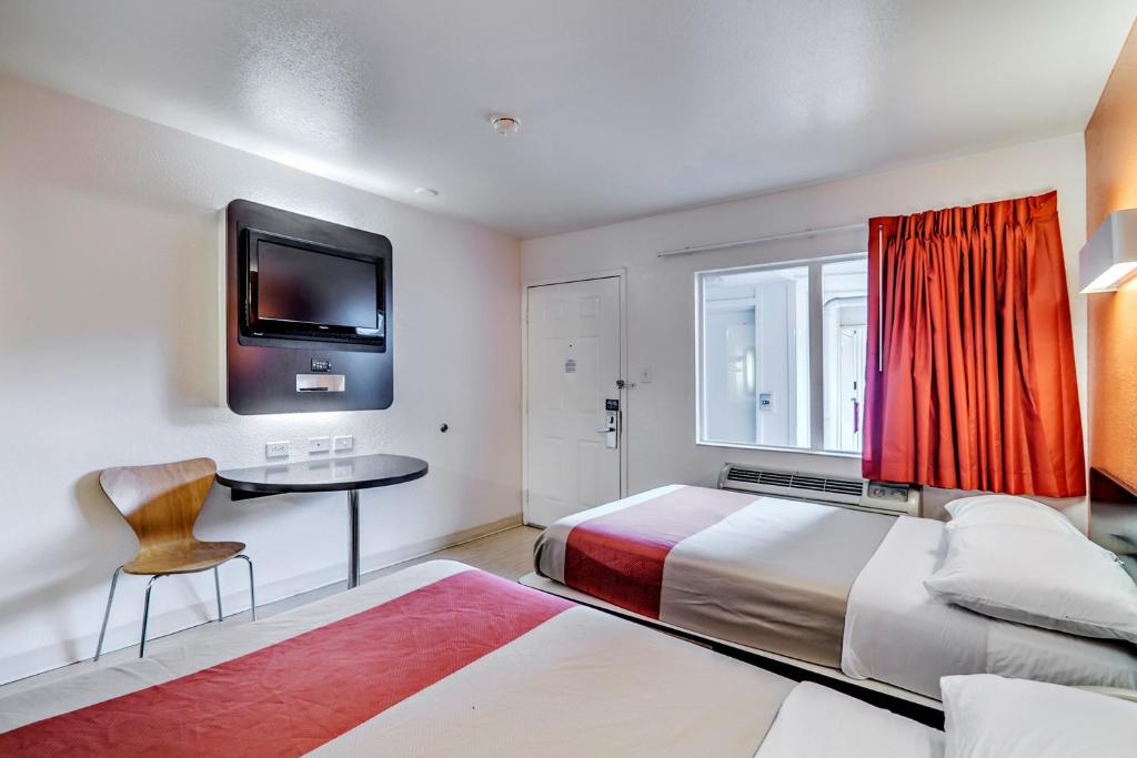Motel 6-Linthicum Heights, MD - BWI Airport photo 2