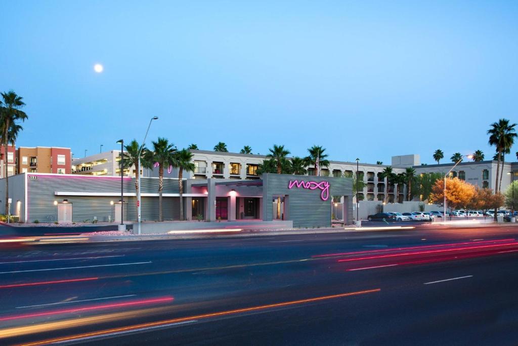 MOXY Phoenix Tempe/ASU Area photo 3