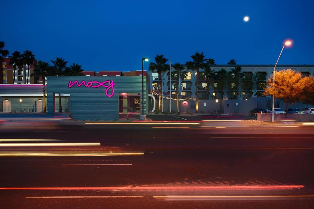 MOXY Phoenix Tempe/ASU Area photo 4