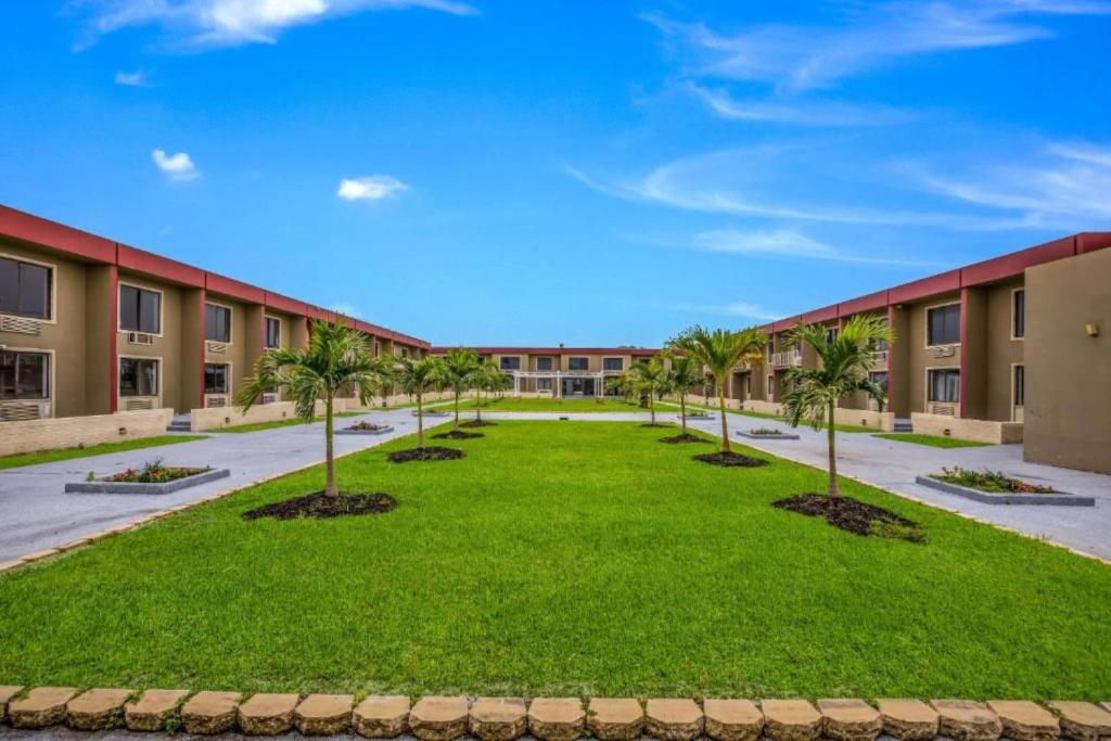 OYO Hotel Orlando Airport photo 3
