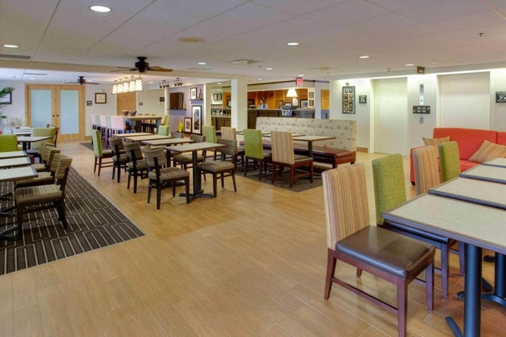Pittsburgh Airport Inn and Suites photo 4