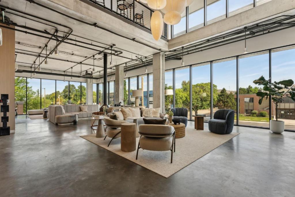 Placemakr Salt Lake City Downtown, Apartments by Hilton, photo 1