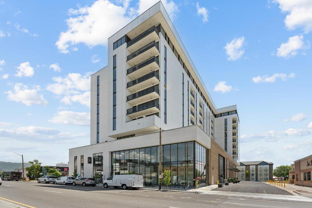 Placemakr Salt Lake City Downtown, Apartments by Hilton photo 4
