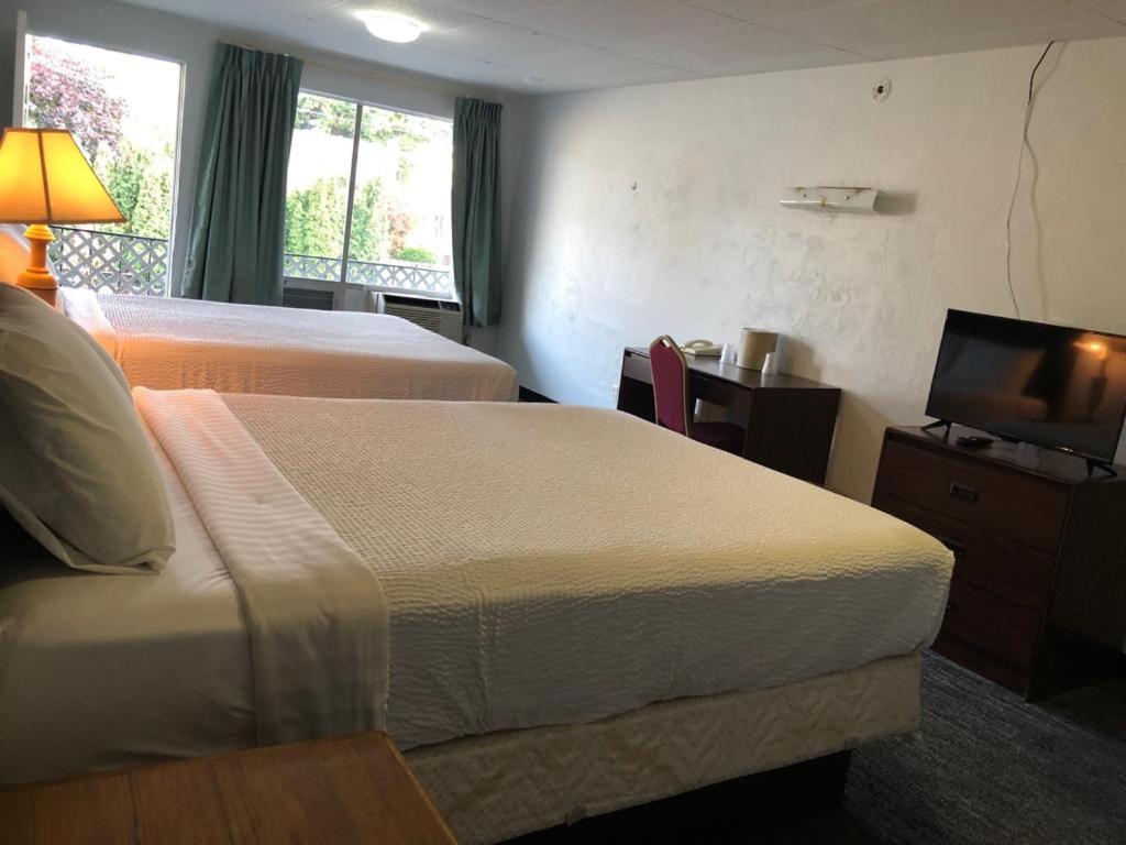 Portland Super Value Inn, photo 1