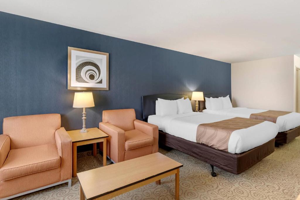 Quality Inn & Suites Denver Airport - Gateway Park photo 2