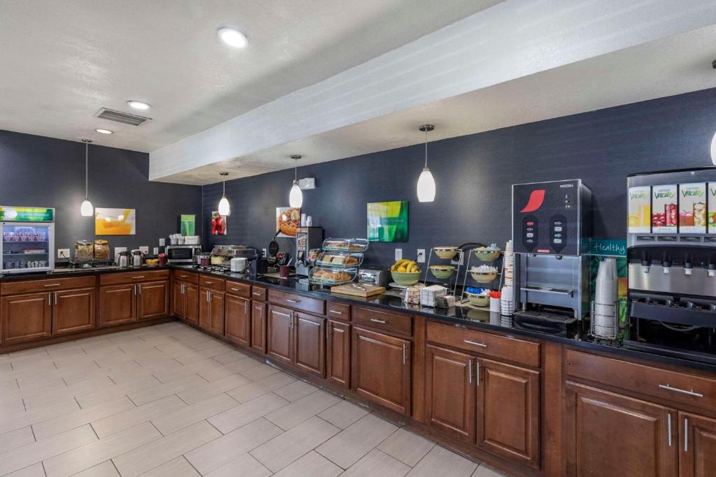 Quality Inn & Suites Denver Airport - Gateway Park photo 4