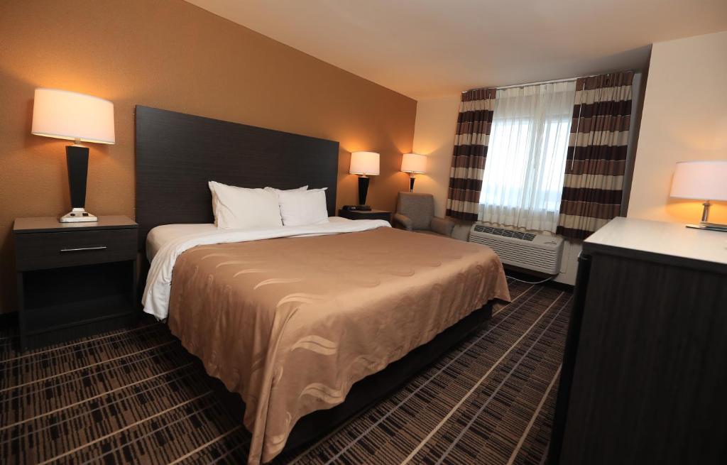 Quality Inn DFW Airport North photo 2