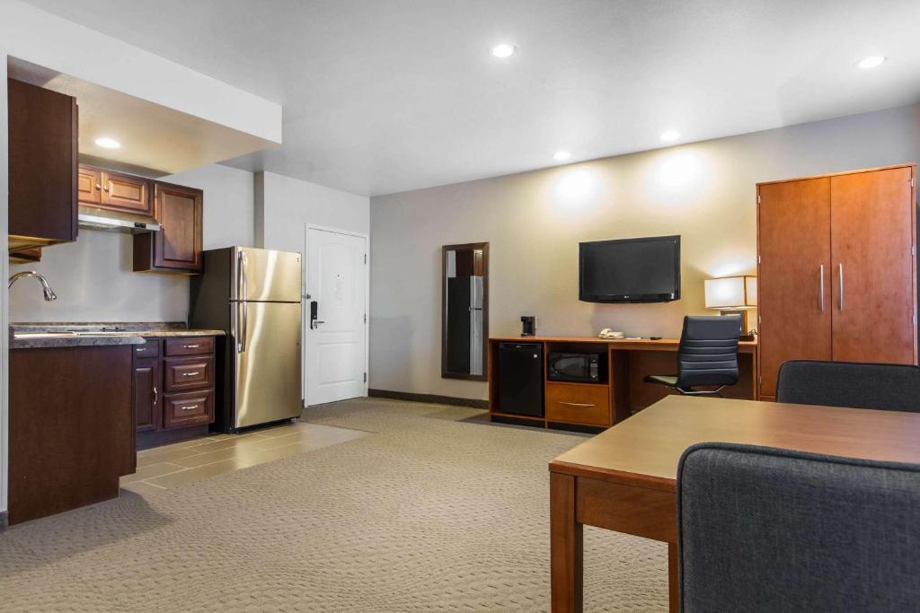 Quality Inn San Jose Airport-Silicon Valley photo 3