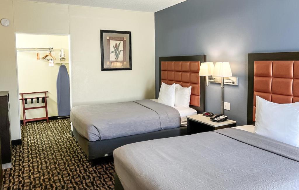 Quality Inn Tampa Airport - Cruise Port photo 2