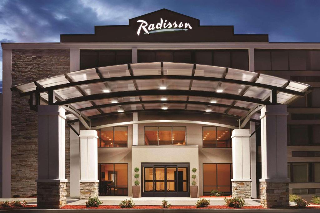 Radisson Hotel Charlotte Airport, photo 1