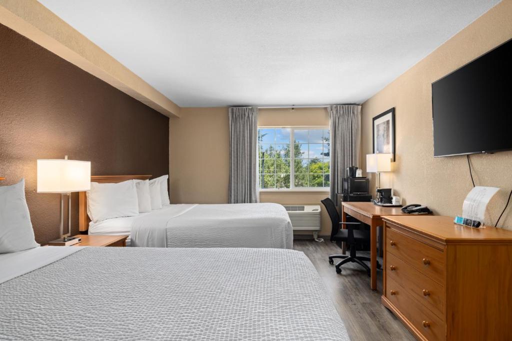 Ramada by Wyndham Portland photo 2