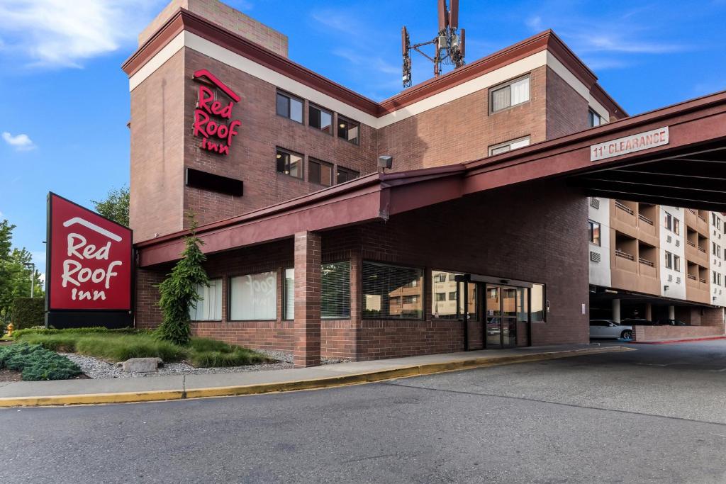 Red Roof Inn Seattle Airport - SEATAC, photo 1