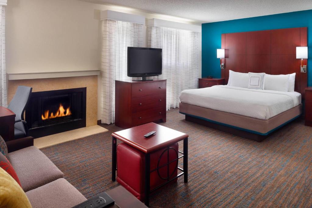 Residence Inn Atlanta Airport North/Virginia Avenue photo 2