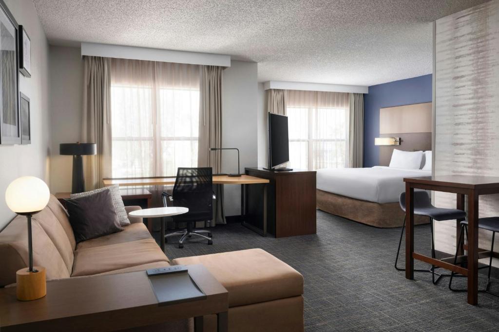 Residence Inn by Marriott Las Vegas Henderson/Green Valley photo 2