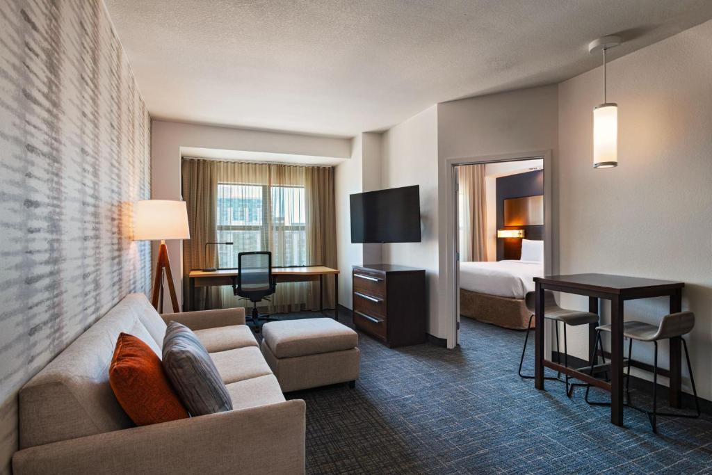 Residence Inn by Marriott Tempe Downtown/University photo 2