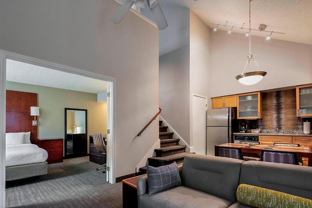 Residence Inn Dallas Las Colinas photo 2