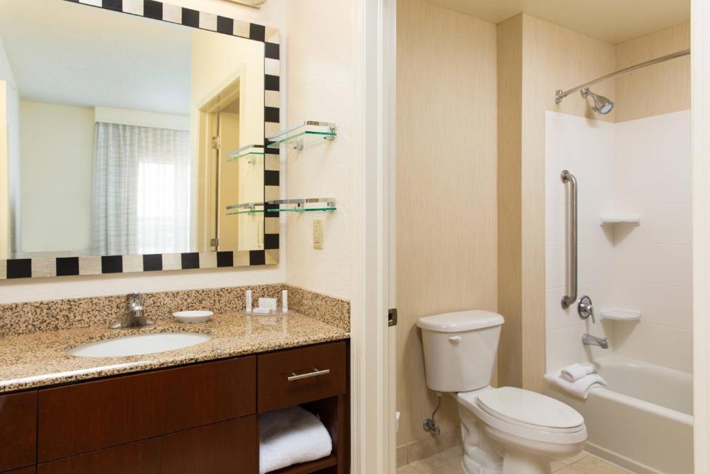 Residence Inn Kansas City Airport photo 3