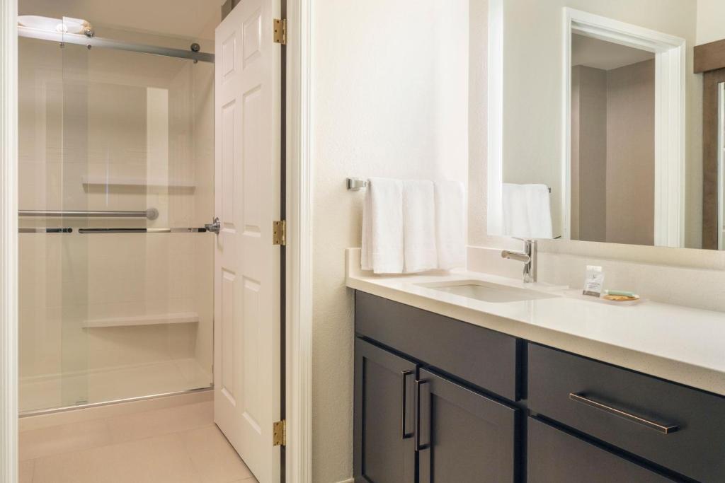 Residence Inn Salt Lake City Airport photo 3