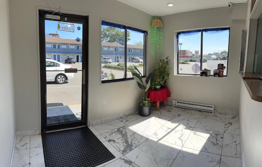Ritz Motel, photo 1