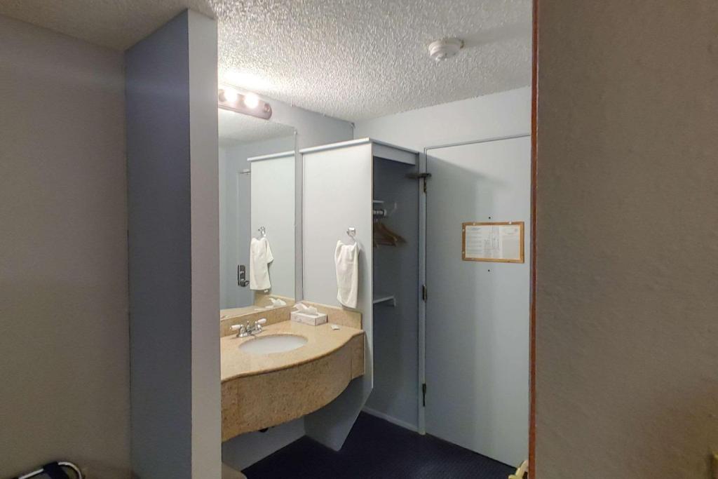 Rodeway Inn Seattle Airport photo 3