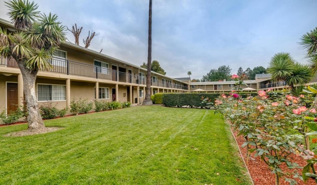 Rose Garden Inn - San Jose Airport photo 4