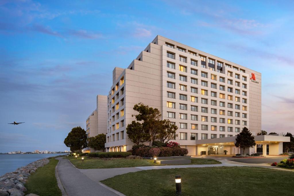 San Francisco Airport Marriott Waterfront, photo 1