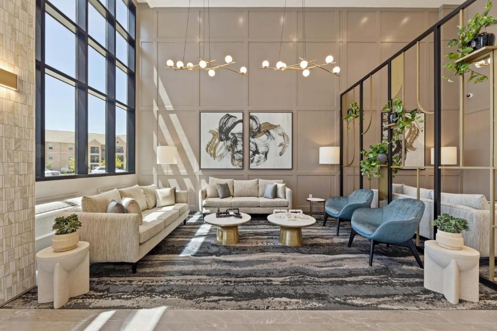 Sandman Signature Dallas Las Colinas Hotel & Suites photo 2