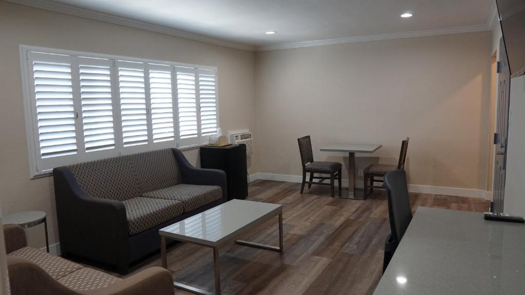 Sea Breeze Inn - LAX Airport, Los Angeles photo 4