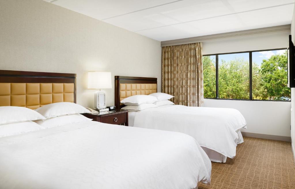 Sheraton Suites Orlando Airport Hotel photo 3