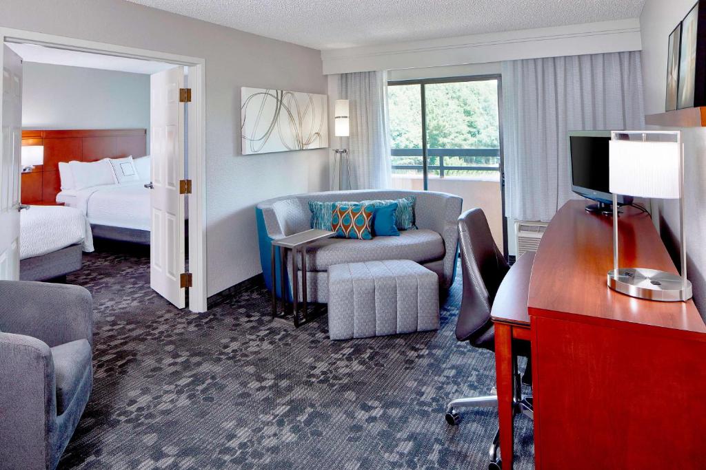 Sonesta Select Raleigh Durham Airport Morrisville photo 2