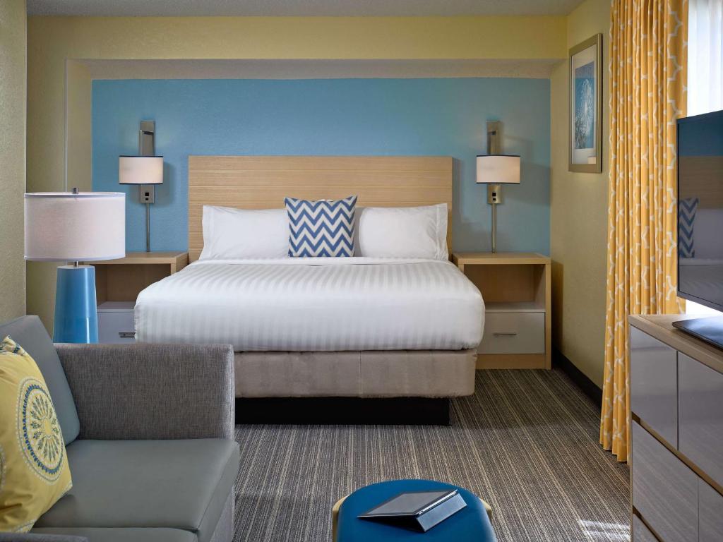 Sonesta Simply Suites Cleveland Airport, photo 1