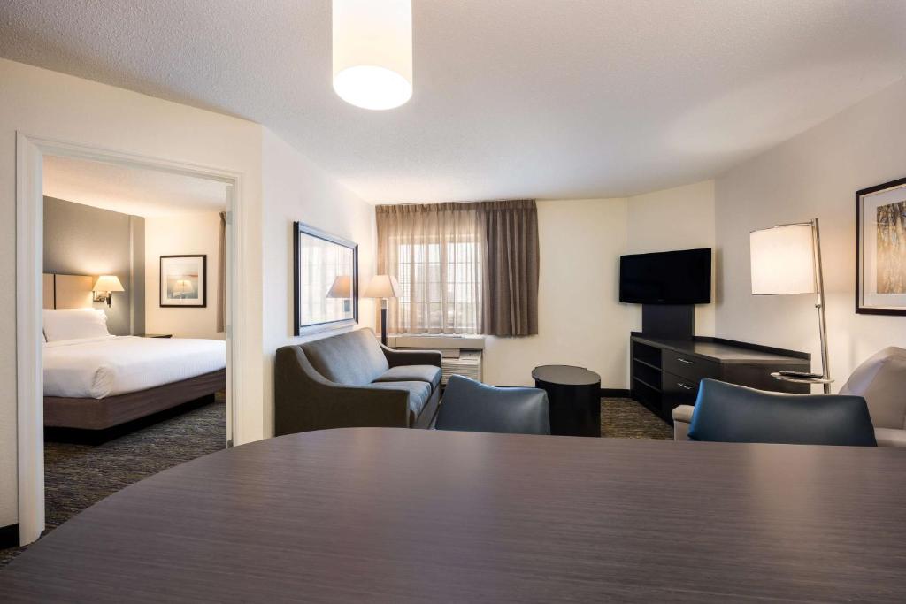 Sonesta Simply Suites Salt Lake City Airport photo 2