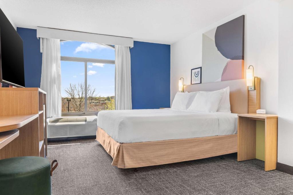 Spark By Hilton Charlotte Tyvola I-77 photo 2