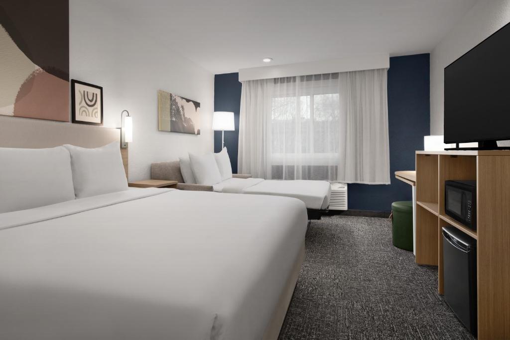 Spark by Hilton San Jose Airport photo 2