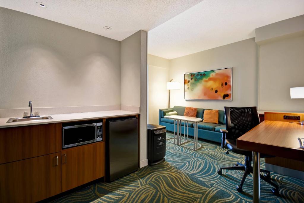 SpringHill Suites by Marriott Baltimore BWI Airport photo 2