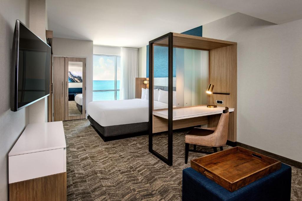 SpringHill Suites by Marriott Boston Logan Airport Revere Beach photo 2