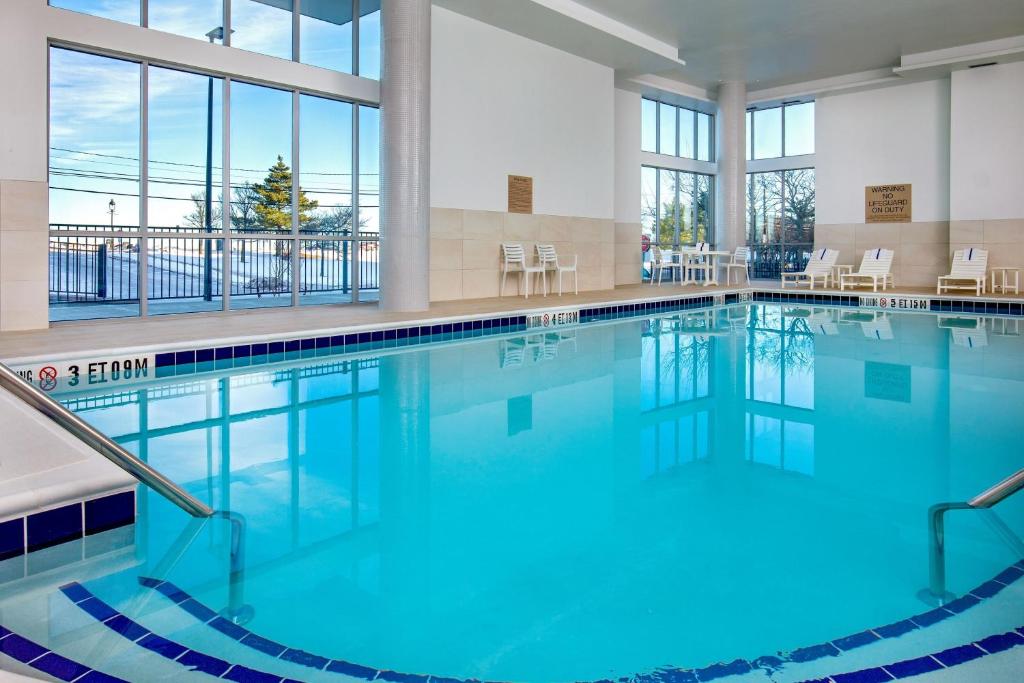 SpringHill Suites by Marriott Boston Logan Airport Revere Beach photo 4