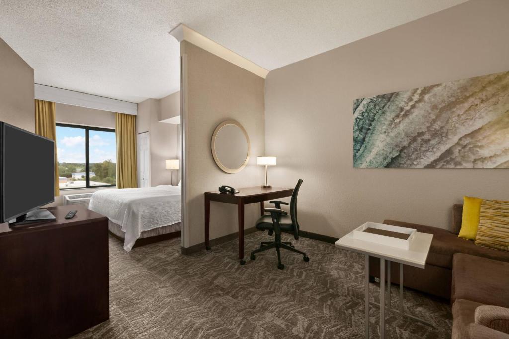 SpringHill Suites Dulles Airport, photo 1